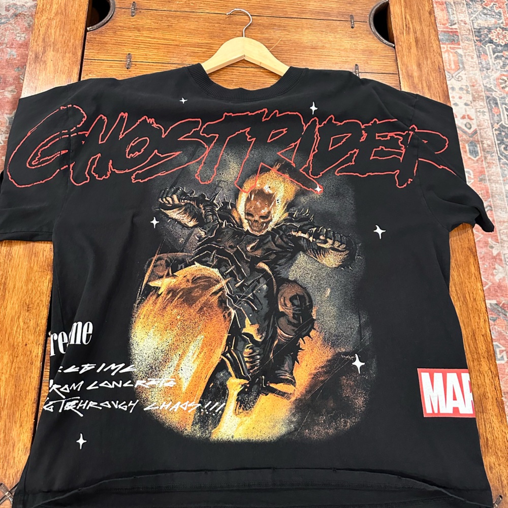 Red and Black Short Sleeve Action Graphic Tee